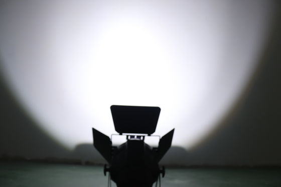 60 Hz Zoom Lumière de tête mobile